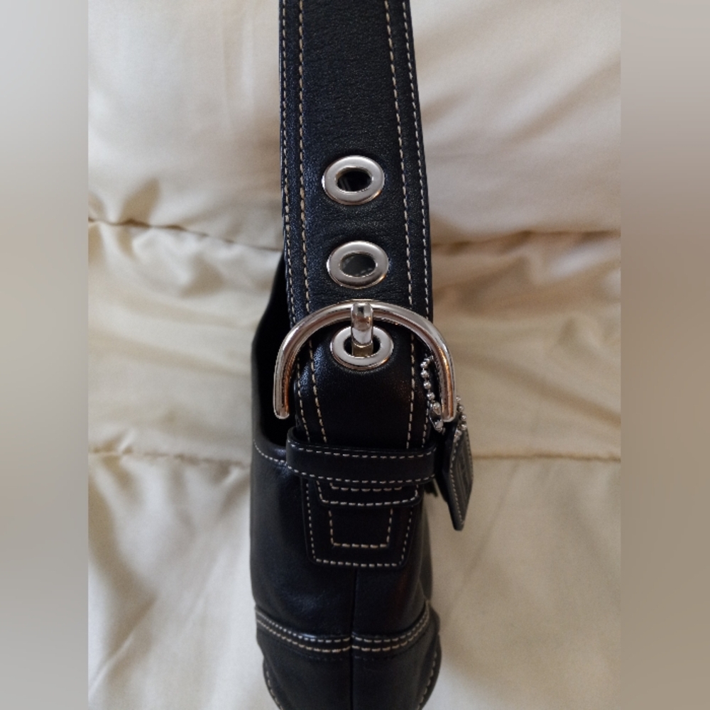 Coach Vintage Soho Shoulder Bag - Picture 6 of 10
